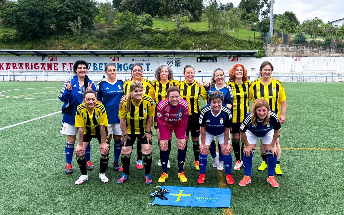 FundacionRO's tweet photo. ⚽️ #ROWalkingFootball

👉🏼 En esta ocasión, nuestras chicas se vieron las caras con el Beti United 

💪🏻 Seguimos fomentando deporte y compañerismo 

@RealOviedo 
#FundaciónRO 🔵⚪️ https://t.co/7eqWFeeOl6