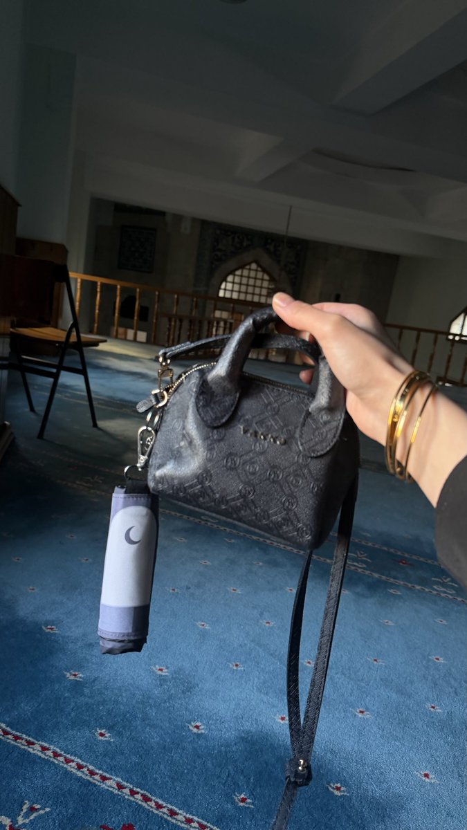ruvipek's tweet photo. Peki charm seccade Şu detaya bakar mısınız… 💌🤍 #charmseccade https://t.co/eR2JCS7i5q