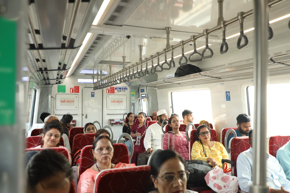 RailAnalysis's tweet photo. Namo Bharat achieves 3 crore commuter journeys across Delhi-Ghaziabad-Meerut corridor

Read more: https://t.co/0UW2yZxrzO

#NCRTC #DelhiMeerut #NamoBharat #RRTS #NationalCapitalRegion #NCR #Ridership #Connectivity #UrbanTransit #SutainableDevelopment #RailAnalysis https://t.co/lA7Q2l1UAL