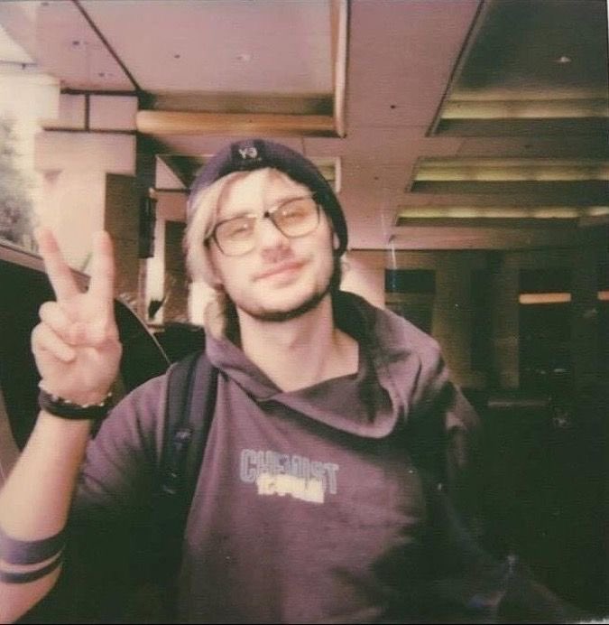 Rebootfreya's tweet photo. blonde michael we miss you everyday https://t.co/tTWU8s9bsn