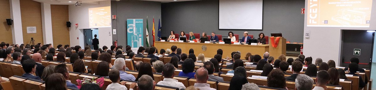 Facultad Económicas y Empresariales Univ. Sevilla tweet media
