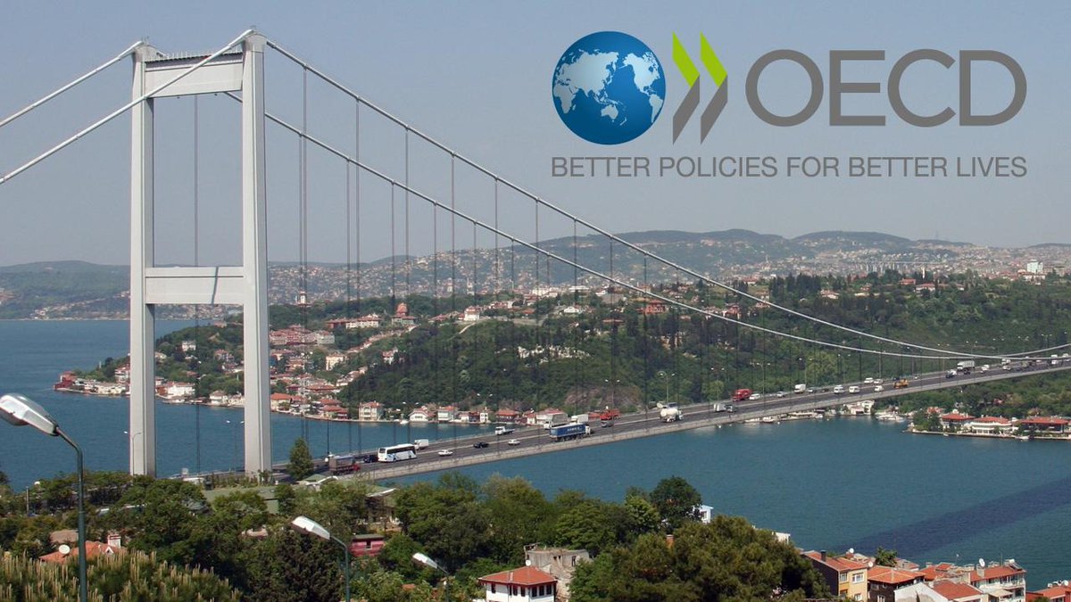 KromCont's tweet photo. OECD, Türkiye'nin potansiyeline dikkat çekti

OECD Ticaret ve Tarım Direktörü Marion Jansen:
"Türkiye, kritik minerallerin lojistiğini ve transit geçişini kolaylaştırmak için elverişli bir konumda; Asya, Afrika ve Avrupa arasında yer alıyor ve olağanüstü bir ticaret merkezi" https://t.co/xpmIRgvCax