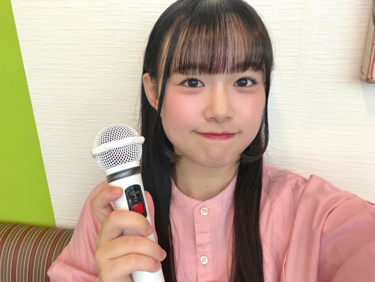 💫ゴールデンウィーク最終日💫

皆さまはどんなゴールデンウィークを過ごしましたか？？

最終日の今日は、歌のレッスンでした！
レッスン日だけじゃなくて、一人カラオケに行って練習したりもしてるよ🎤

またみんなに歌を届けられる、そんな機会を作れるように頑張ります❤️‍🔥