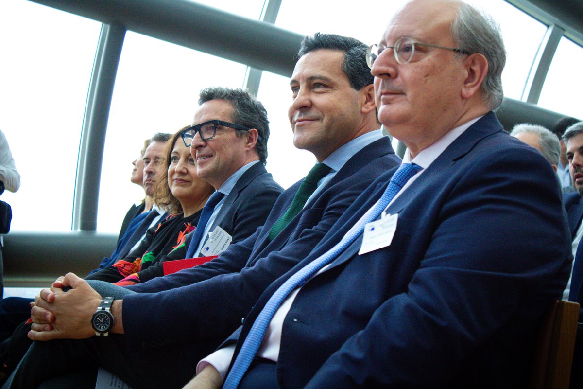 alumniusal's tweet photo. 🇪🇺 La Escuela de Salamanca más viva que nunca en el corazón de Europa

⚖️ La @usal, a través de Alumni y la Cátedra de Innovación Empresarial Escuela de Salamanca, celebró este martes en el Parlamento Europeo el #AulaAlumni del V Centenario

👉https://t.co/EtAtbW5rH1 https://t.co/dY3PiJ5j9j