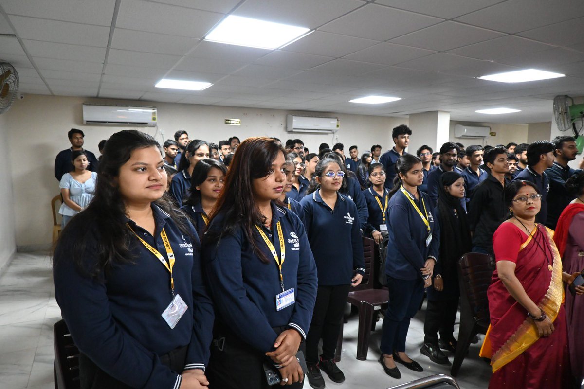 Arcade Business College tweet media