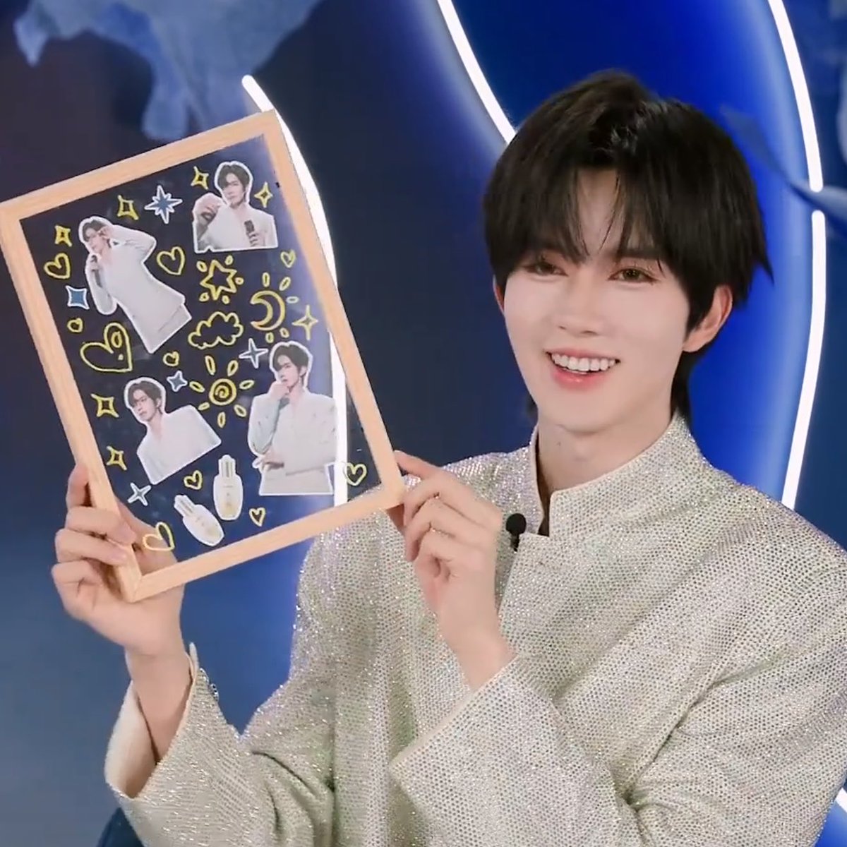อรึ้ง เวลาไม่ถึง 3 นาที วาดเฟรมได้สวยมาก ไม่เสียชื่อหนุ่มตี๋แห่งสถาบันศิลปะ เก่งจังเลยอะ ✨⭐️