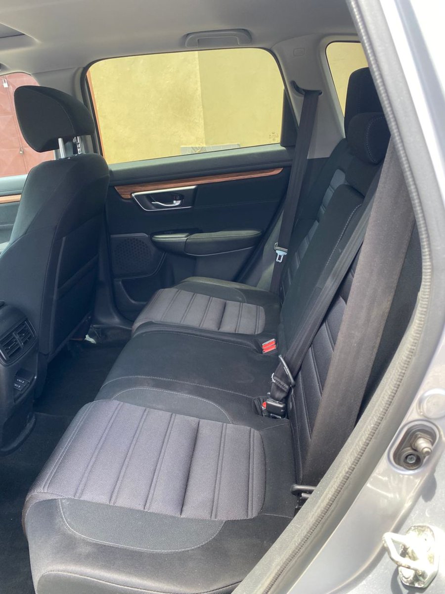 UG_Nhetwek's tweet photo. @AHMEDBANBH29356 Honda CRV 2019 model full option 
Solid engine 
Automatic transmission 
Chilling Ac
Sunroof
Push start
Android screen 
Reverse camera 
Side assist camera 
1.5cc
Alloy rims 
Neat interior and exterior 
Drives smoothly 
Everything works perfectly 
Cleared February 2026 https://t.co/JFVCoOrqeV