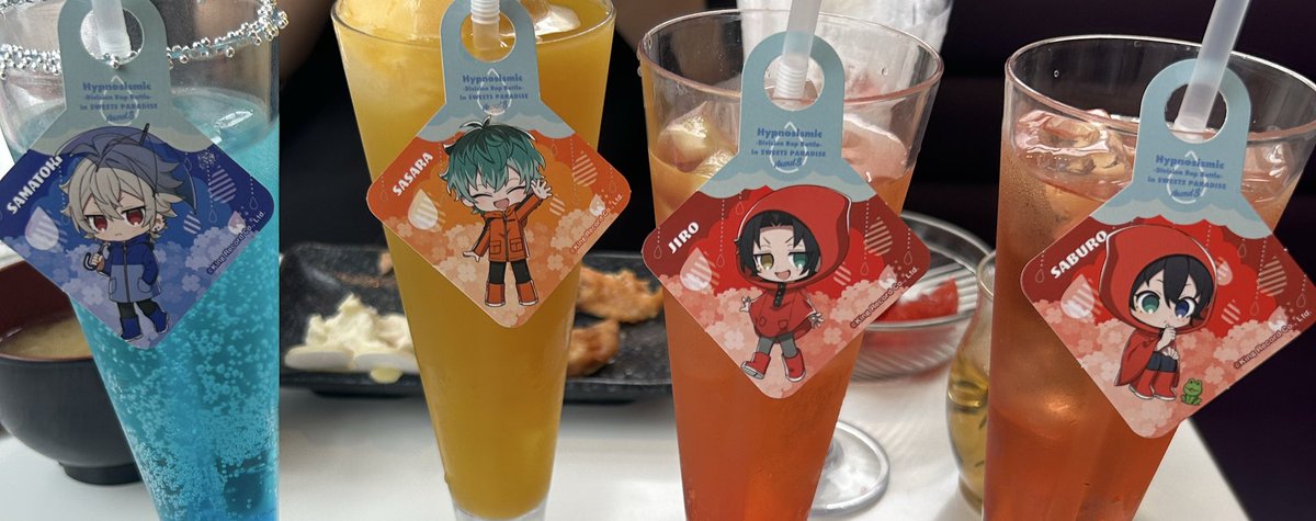 31kanari's tweet photo. 久しぶりのコラボカフェ！最近本当に🎤に時間が取れていないけど、行くとやっぱり好きだなぁと実感出来る、かけがえのない時間です。そして来週にはBDと新ドラパが来ると思い出し、楽しみな反面、緊張して動悸が…… https://t.co/uenTZWhXfh