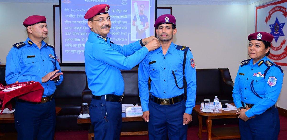 MakalukhabarEn's tweet photo. Cricketer Aarif Sheikh promoted to Assistant Head Constable
https://t.co/nNeA8qIikM https://t.co/NVcmwugp26
