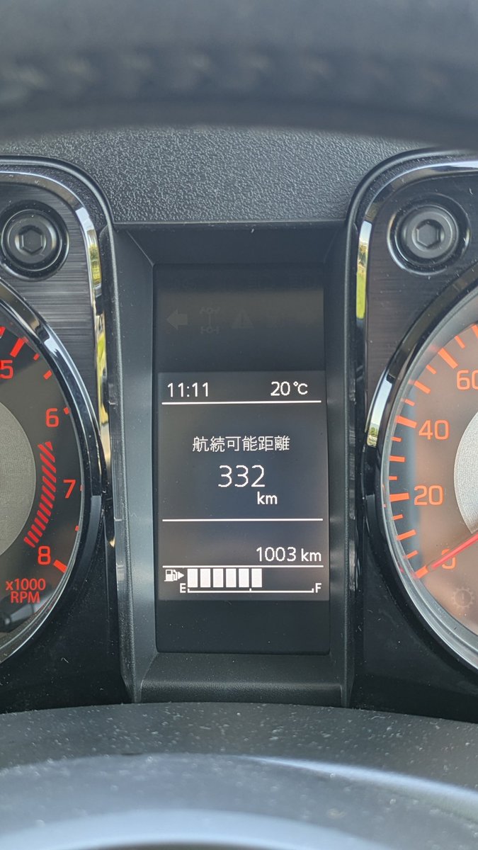 geniyan's tweet photo. ジムニーノマドを約1ヶ月1000km乗ってみて、CX-8と比べると...
・最小回転半径はCX-8と同じくらいだから苦ではない
・加速はもっさり感はあるけど速度が乗れば問題無い
・ACC→CCになったけど操作感がある方が逆に楽
・MT楽しい(まだ下手だけど)
総じて運転楽しいです！
今週は1ヶ月点検だー https://t.co/CZvdkZQtXW