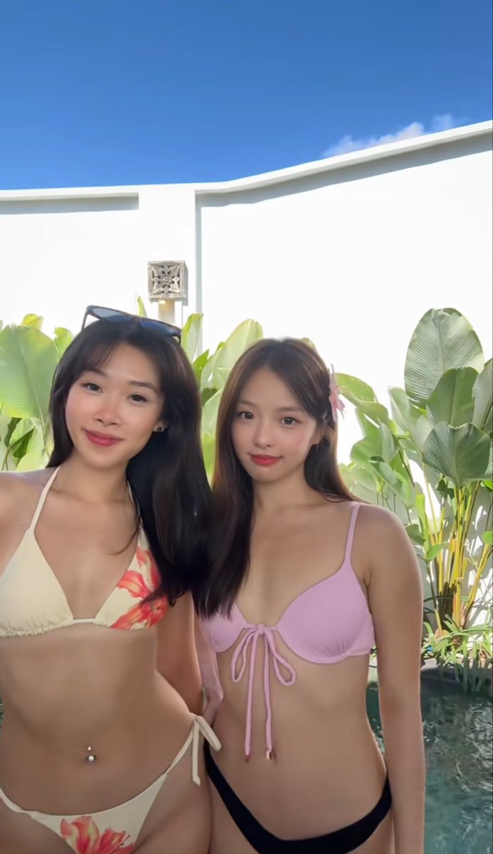sg midriffs tweet media