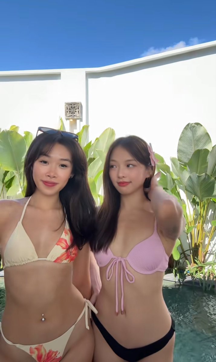 sg midriffs tweet media