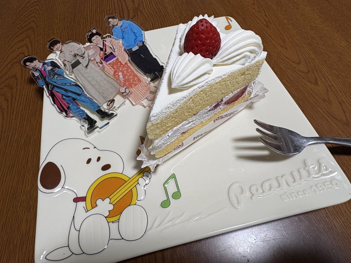 一日遅れちゃったけど…
ふっかお誕生日おめでとう‼️
のケーキ🍰

ｲﾀﾀﾞｷ━(人˙꒳​˙  )━ﾏｽｯ✨