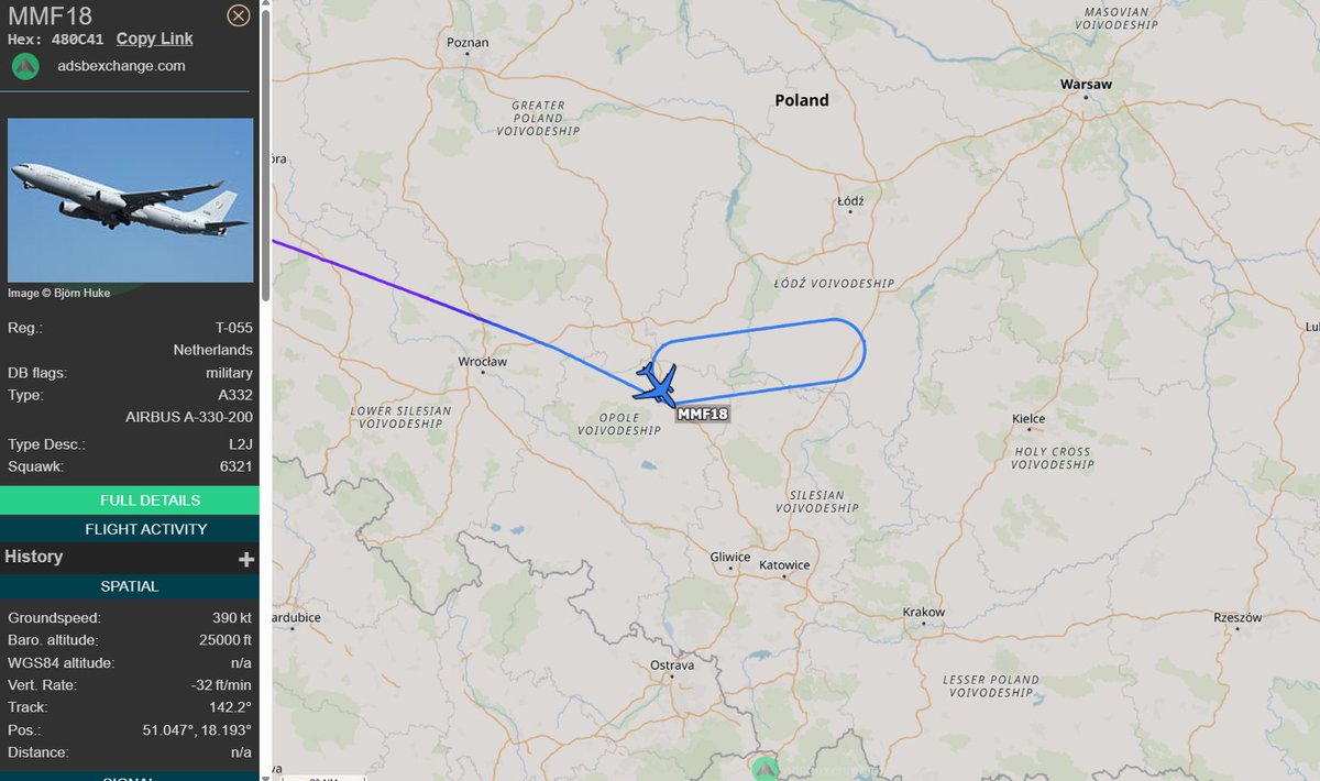 PolishMilRadar's tweet photo. 📅 06.05 🕒 13:42LT - ⛽️✈️ Tankowanie w TSA26
W strefie tankowania TSA 26 DORA operowanie na FL250 rozpoczął ✈️ #MMF18 Airbus A330-243MRTT "T-055" Multinational Multi-Role Tanker Transport Fleet (MMF), który wystartował z Kolonii Bonn #EDDK 🇩🇪
🔗 https://t.co/YcDQj0ASHE
#POLMILRADAR
