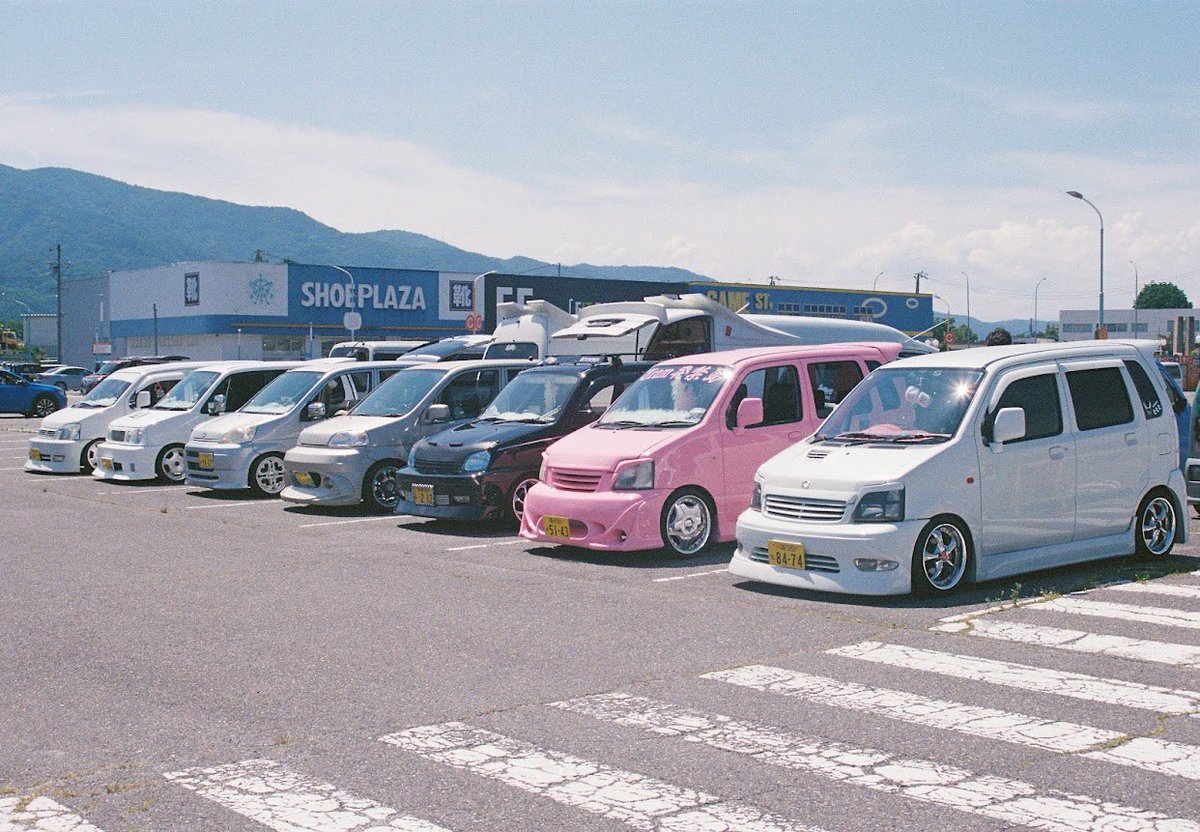 rauratouhou's tweet photo. (告知)
今年も長野県某所で
当時系集まりやります
６月　土曜日とだけ伝えておきます
昨年と同様、DMも送りますが
参加したい
見学したい等も
こちらにポストして頂ければ
対応しますので
よろしくお願いします https://t.co/FjNWuHL1cU