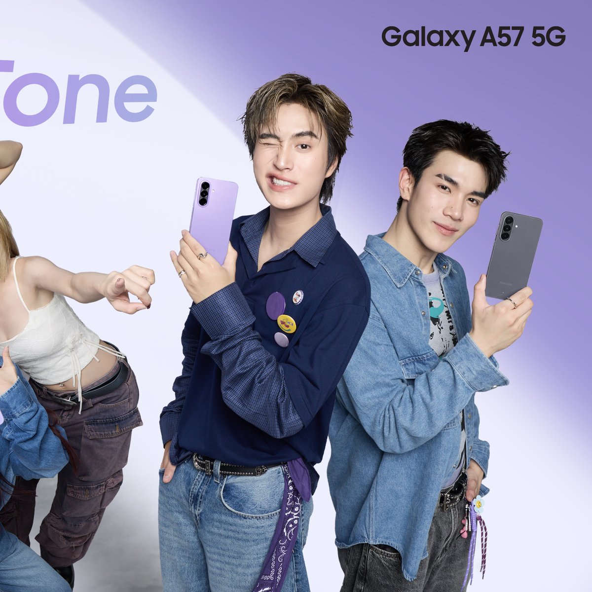Samsung Thailand tweet media
