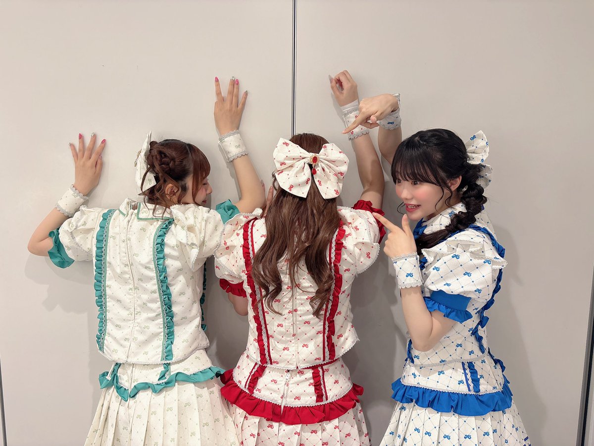 鈴木花梨(MORE STAR) tweet media