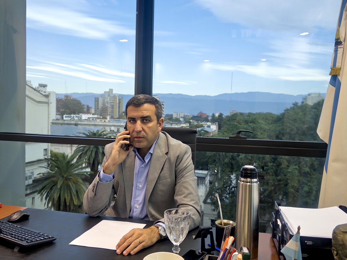 ARomanoNorri's tweet photo. AHORA | Al aire en 93.5 FM 🎙️ https://t.co/UkGhWWG5ZA