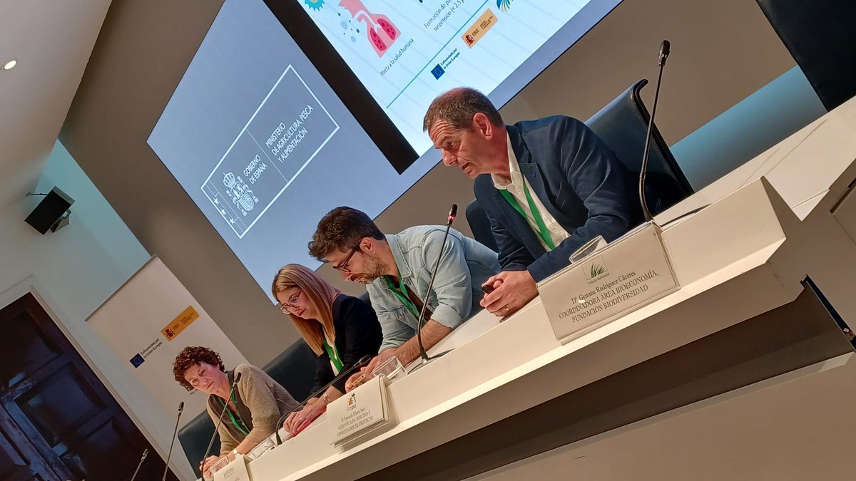 redPAC_'s tweet photo. 🔬 La #RedPAC celebra hoy en el @gobmapa la jornada “Bioeconomía: casos de éxito y perspectivas de futuro"
♻️ Valorización de subproductos, biofertilizantes, bioenergía, digitalización... protagonizan este encuentro
➕INFO: https://t.co/XUDhm5N6AF https://t.co/ejXwctyOxR