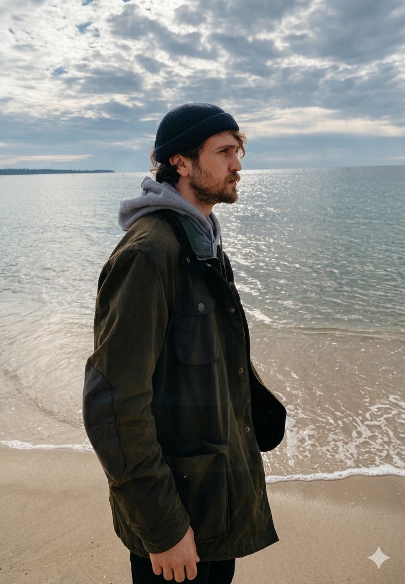 soury_arso's tweet photo. Birine hayranım ✨  
Onu kimse görmez 🌊  
Sadece deniz ve yıldızlar 🌌

 #Arasbulutiynemli  #arso https://t.co/CDpKNzPaS8
