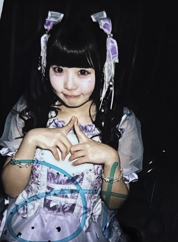 あ ん な໒꒱ tweet media