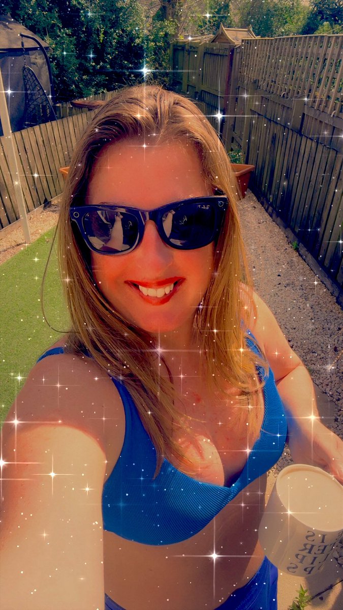 40, Fabulous and Living The Dream 😉 tweet media