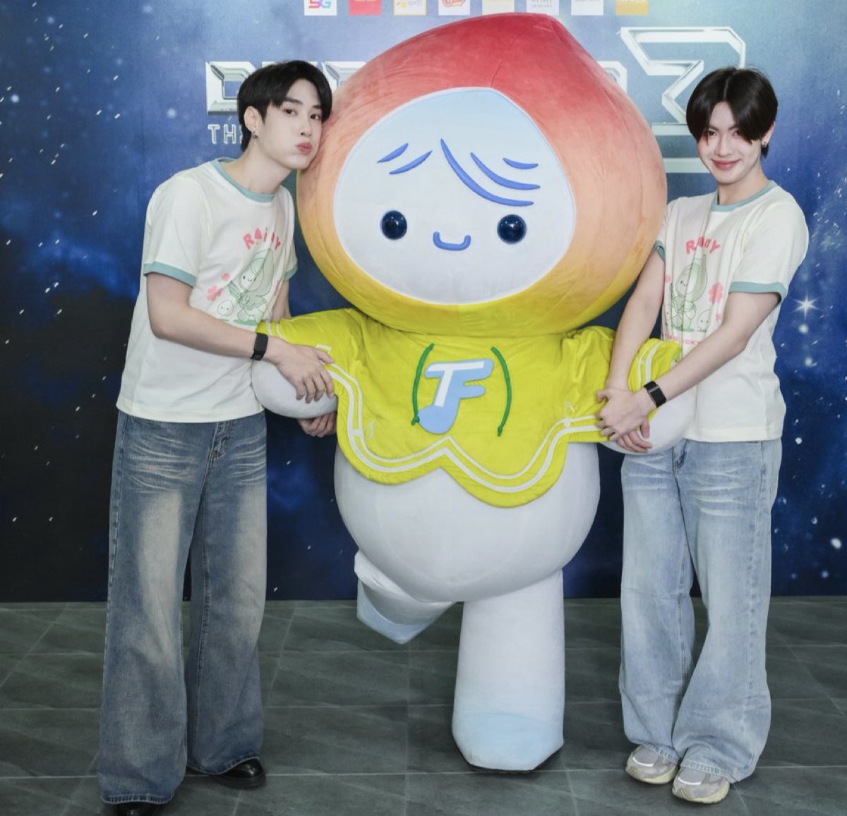 บลูอีสสส / บูด ( เสี่ยแดงคอกม้า ) 🫐💚🩷 tweet media