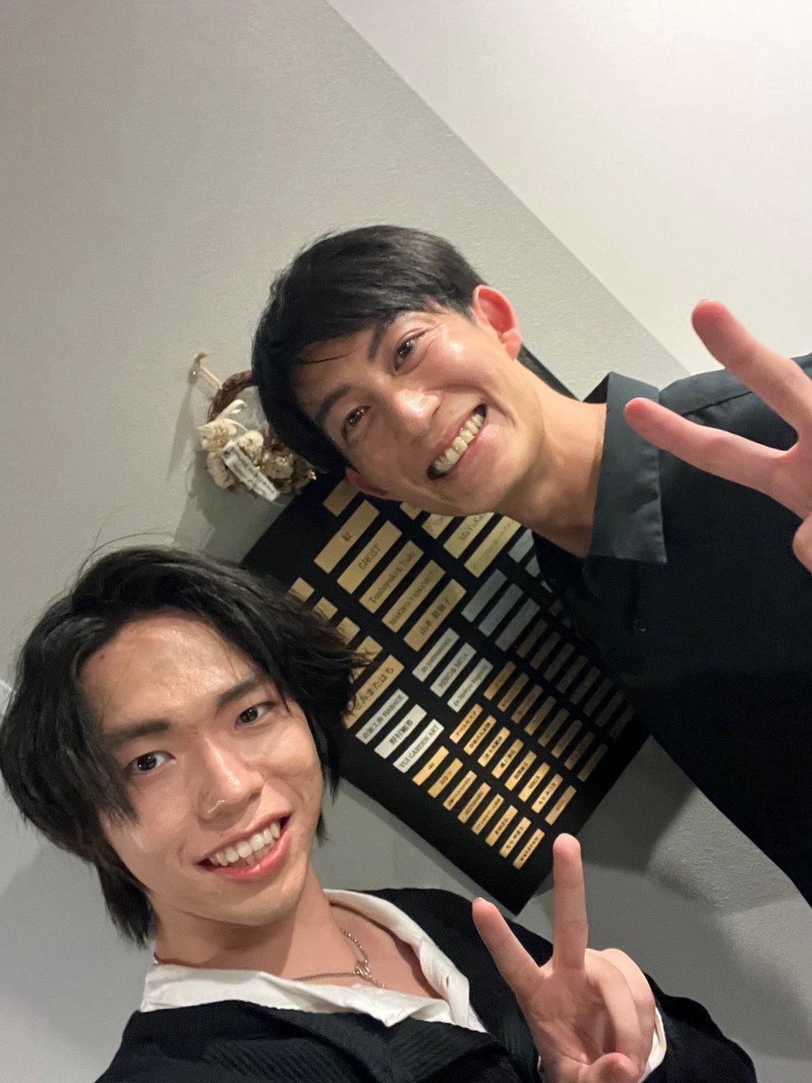 taisei_imura's tweet photo. みのかも豚汁行ってきました！

やっと行けた…
めちゃくちゃ美味しかったです😋

大尊敬の方々と📷

みなさんGW楽しめましたか？
また明日から頑張りましょう！！ https://t.co/nFsbxYYisS