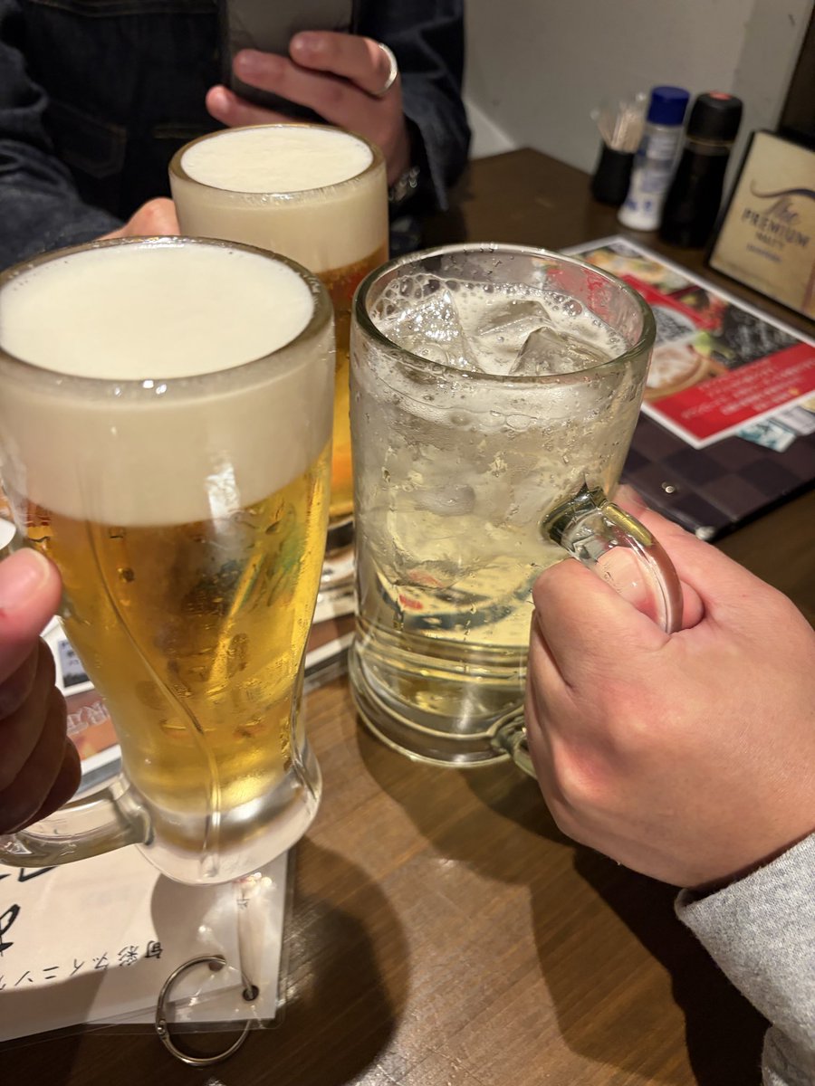 gin51973452's tweet photo. 今日は、Red suns +みっちゃん飲み会!
楽しくお話し最高です!
#Redsuns https://t.co/f5J34sRxDd