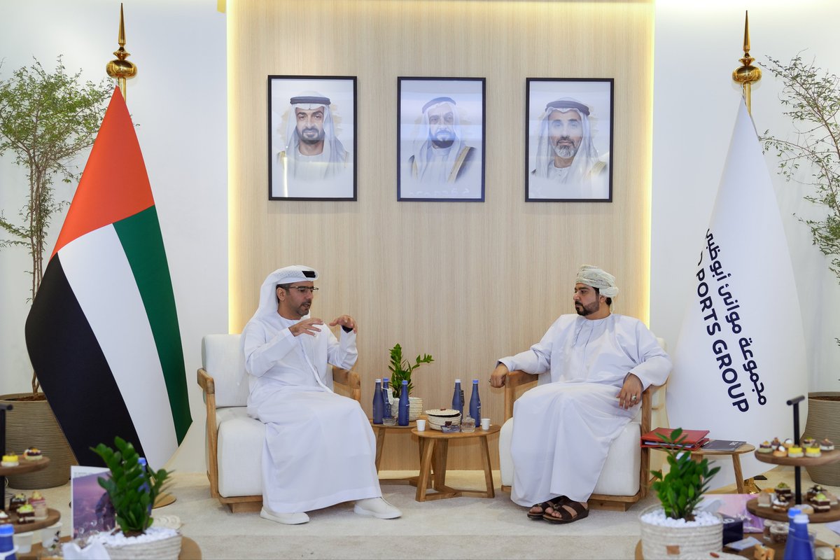 omanopaz's tweet photo. His Excellency Qais Al Yousif, Chairman of the Public Authority for Special Economic Zones and Free Zones, explored avenues to strengthen economic and investment cooperation between the Oman and the United Arab Emirates during an official visit. The discussions aimed to advance investment partnerships and review progress on the Al Rawdah Economic Zone project.

🔹 Meetings with senior officials and investors focused on:

* Enhancing the business environment and boosting the competitiveness of economic zones
* Exchanging expertise in industry and advanced technologies
* Strengthening supply chains and attracting high-quality investments
* Establishing sustainable strategic partnerships that drive economic growth and unlock new investment opportunities

🔹 On the sidelines of the visit, His Excellency participated in the Make it in the Emirates Conference and Exhibition, where discussions highlighted opportunities for integration across economic and free zones, as well as investment prospects in industrial, logistics, and advanced technology sectors.