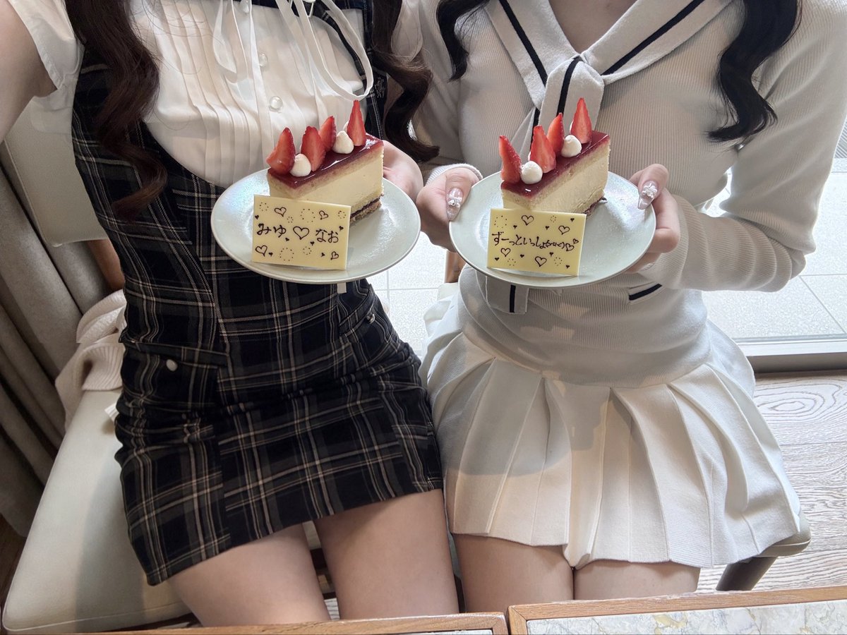 _21nyq's tweet photo. zentis osaka の苺ヌン🍓✩ https://t.co/BqwhyAzPeA