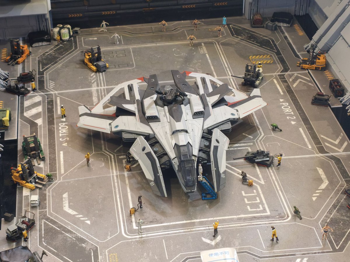 Planetring_EN's tweet photo. Just received some photos shot at Xi’an BC! A great thanks to @XuMary69 and artists from 52Studio for providing the hangar and ground crews to make this happen!
#Starcitizen #Barcitizen #F8C https://t.co/GH8tJjA6gm