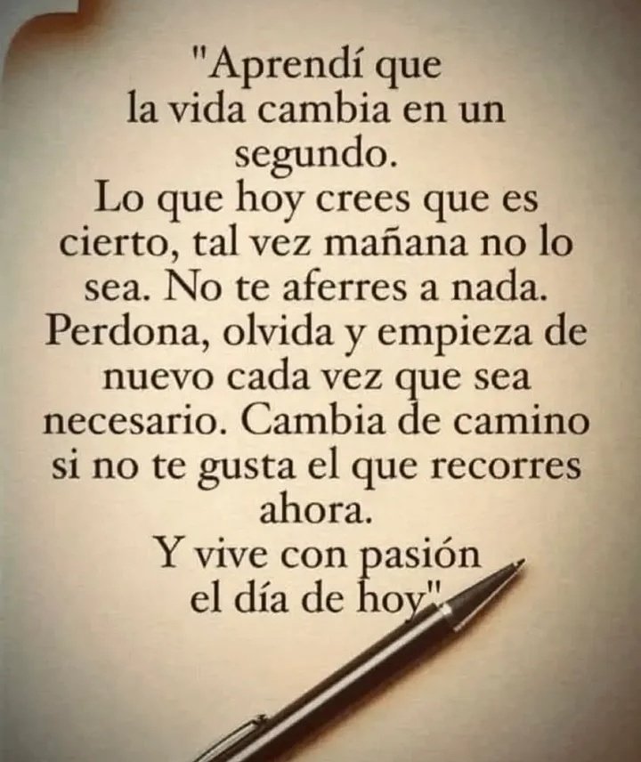 Tuhabitante1's tweet photo. Lindo y bendecido día, un Ángel te abraza el alma con toda su fuerza y todo su ser 🤗🙏🏽🫂☕️✨️💫🍀 https://t.co/8zvrBiBYBF