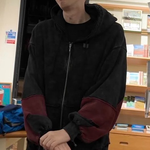 inchoatjve's tweet photo. when phil dresses in dark colours 🚬 https://t.co/lojuwlj2lu