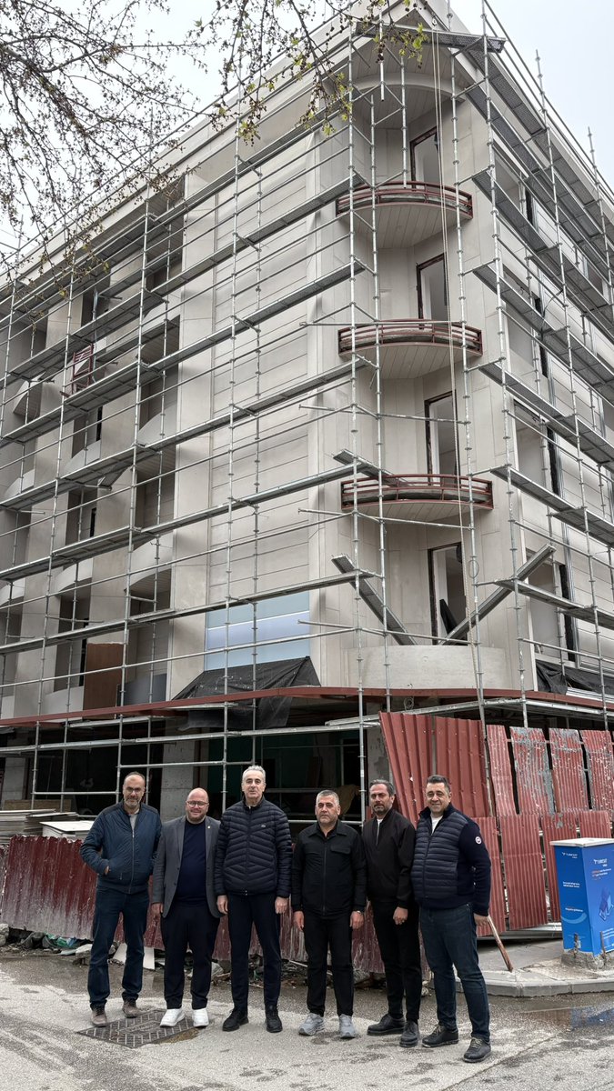 tansel_tercan's tweet photo. Bazı yolculuklar vardır; sadece mesafe kat edilmez, aynı zamanda ortak bir vizyonun temelleri atılır. Erzincan’da bu yıl hayat bulacak olan Rest & More by Dedeman projemizin saha ziyaretinde, kıymetli yatırımcılarımız Ahmet Bey ve Serkan Bey ile bir araya gelmek; emeğin, niyetin ve geleceğe dair inancın aynı zeminde buluştuğu anlamlı bir ana dönüştü.

Her detayın titizlikle ele alındığı bu buluşma, yalnızca bir yatırımın ilerleyişini değil; aynı zamanda misafirperverliğin, güvenin ve birlikte üretmenin değerini bir kez daha hatırlattı.

Nazik ev sahiplikleri için kendilerine gönülden teşekkür ediyor, bu kıymetli iş birliğinin Erzincan’a ve sektörüm��ze değer katacağına inanıyoruz…

******************

There are journeys where distance is not the only measure where a shared vision quietly takes shape. During our site visit in Erzincan for the Rest & More by Dedeman project, set to open this year, coming together with our esteemed investors, Mr. Ahmet and Mr. Serkan, became a meaningful moment where dedication, intention, and belief in the future converged.

This gathering, where every detail was handled with great care, reflected not only the progress of an investment but also reaffirmed the values of hospitality, trust, and collective creation.

We sincerely thank them for their gracious hospitality and firmly believe that this valuable partnership will bring lasting value to Erzincan and to our industry… @dedemancom #dedemanhospitality #erzincan #misafirperverlik