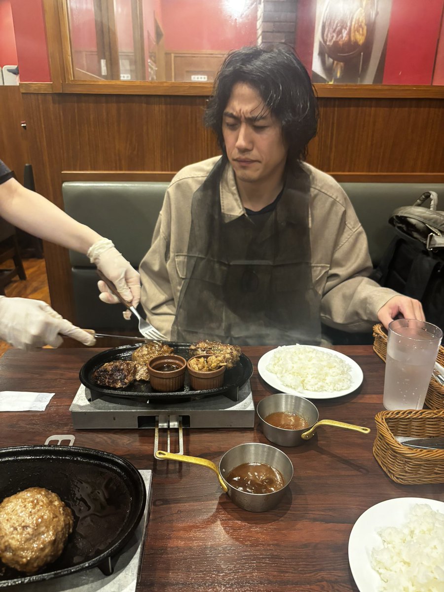 おしのよしなり君 tweet media