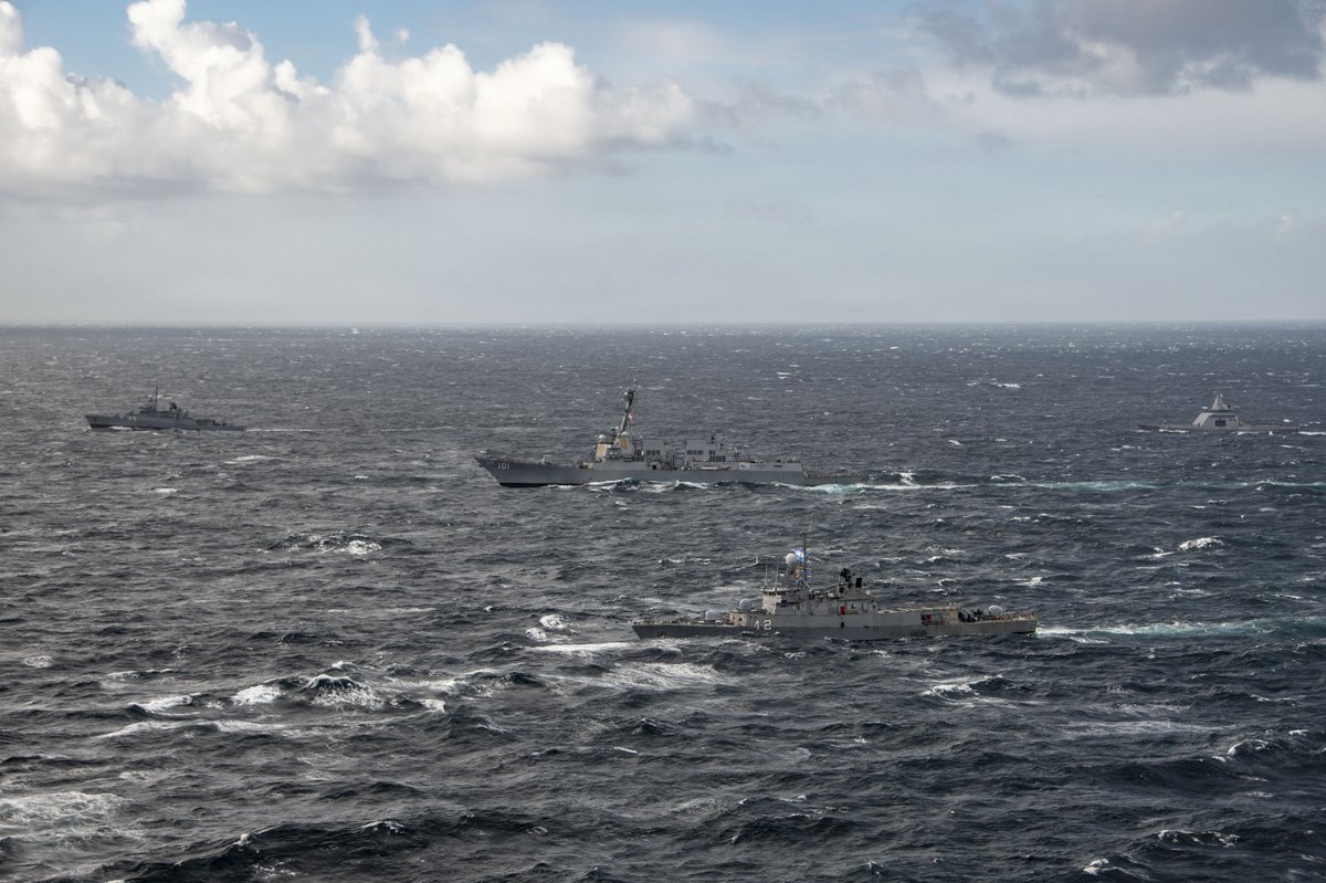 U.S. Navy tweet media