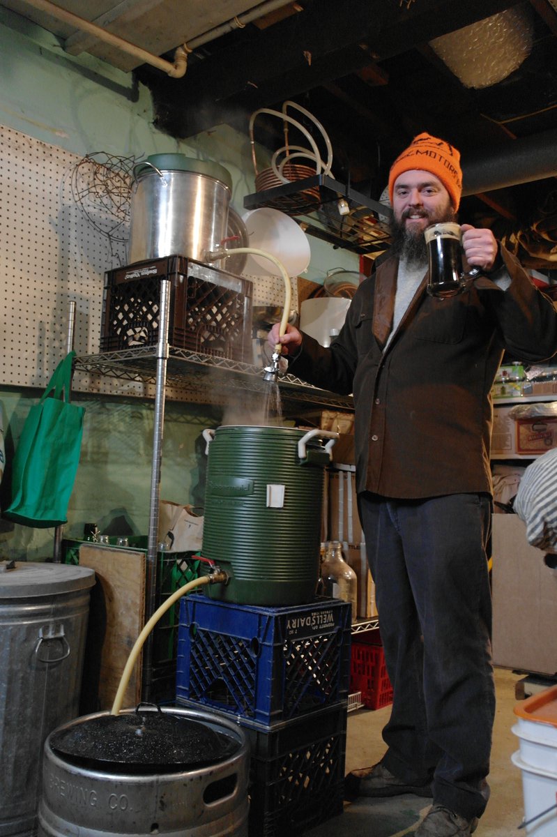 RealGlenMacnow's tweet photo. Our next @whatsbrewingpa Photo Contest goes out to the home brewers. Send us a shot of you brewing &amp; win a spot at our June Beer Bash at @PuddlersKitchen . https://t.co/v47pFq5oo3