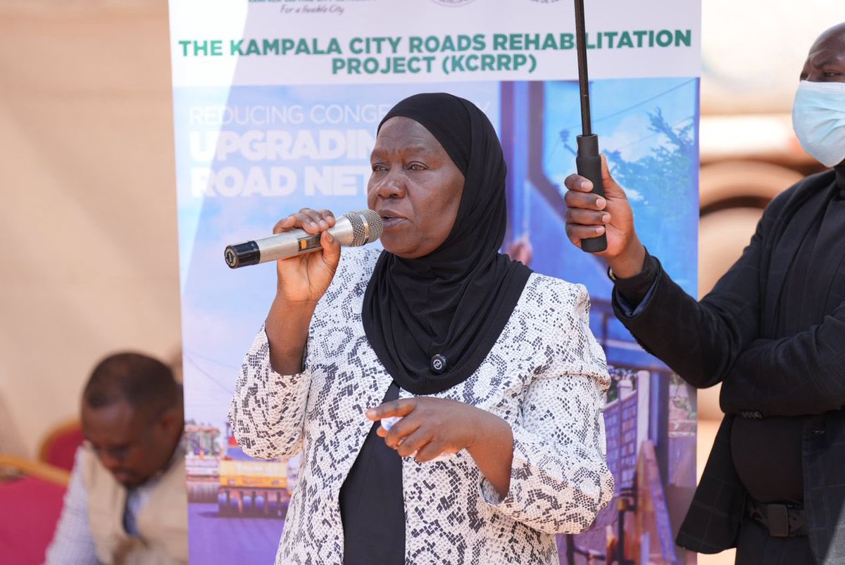 darrendaphine's tweet photo. Hajjat Minsa Kabanda expressed appreciation to the NRM Government for creating a supportive environment that has made it possible to initiate the project.
@KCCAUG @KCCAED @KCCASpox @Buzeki_Sharifah
#KCCAatWork
#ForALivableCity https://t.co/fY0EX0931W