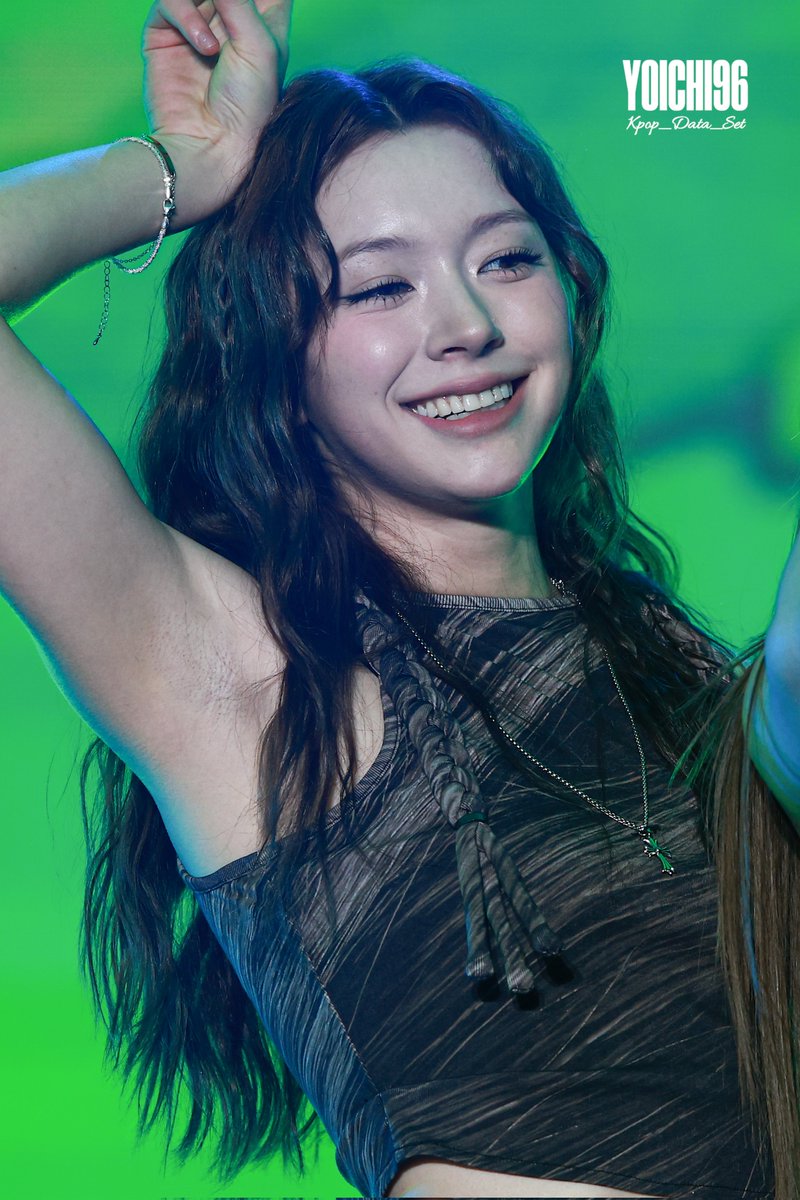 kpop_data_set's tweet photo. 260502 Chanelle Moon at The 13th Buan Masil Festival

Load in 4K | Full Set in Reply

#FIFTYFIFTY #문샤넬 #CHANELLEMOON #피프티피프티 #CHANELLE https://t.co/KeU06eujVM