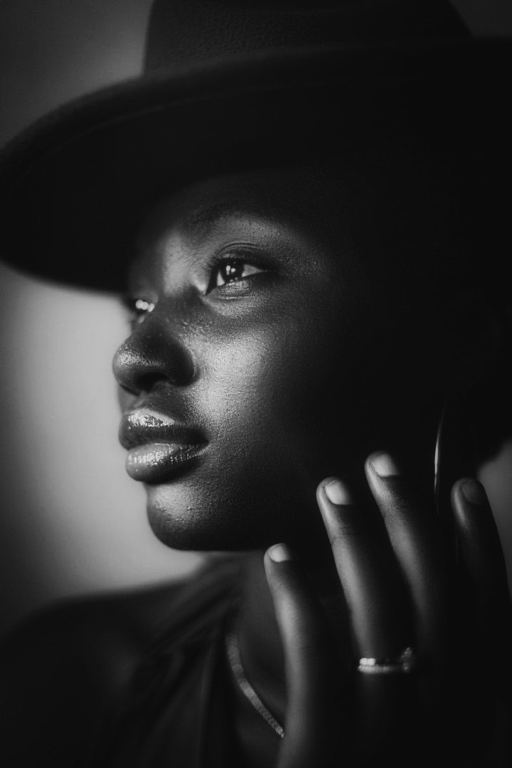 ane_ayoola's tweet photo. This isn’t just photography 

This is perception in frames 

Book ANE today ! https://t.co/oAgZuJ0mKk