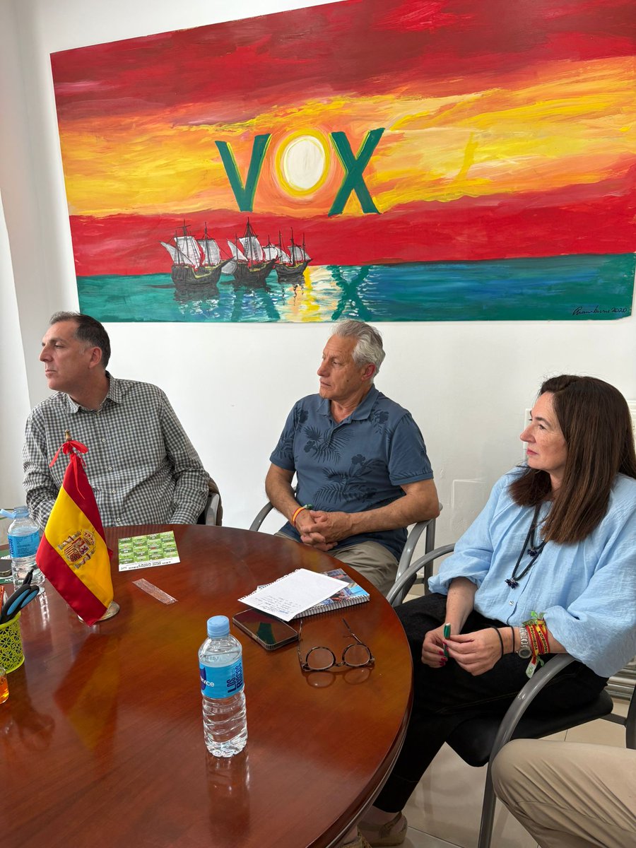 guidoprincesa's tweet photo. Nos reunimos en Huelva con @TAMPM_Huelva para tratar la situación de los funcionarios de prisiones en la cárcel de La Ribera.
Imponer la perspectiva política a la profesional también ha destrozado las prisiones, y pone a nuestros funcionarios en peligro. https://t.co/KDd6GbRvN5