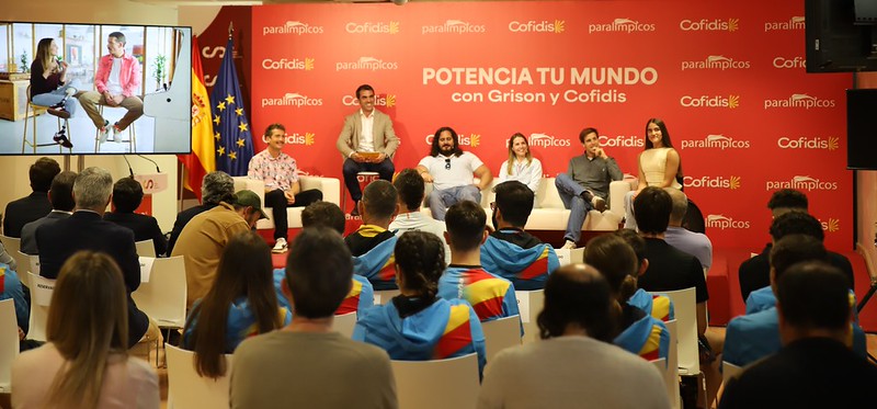 deportegob's tweet photo. 📽️ El CSD ha acogido el acto de presentación de la campaña "Potencia tu mundo", impulsada por @Cofidis  y @Paralimpicos.

En ella, el humor, la música y el deporte se dan la mano para dar a conocer las historias de Iraide Rodríguez, Álvaro del Amo, Sara Andrés y Nil Riudavets. https://t.co/tuSBuJuwDV