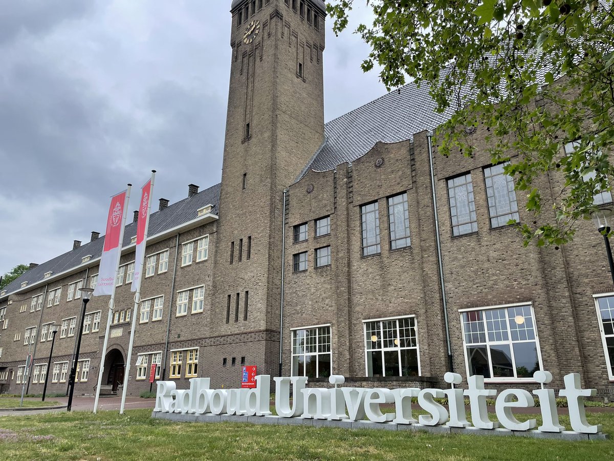 HCKeithAllan's tweet photo. Delighted to be at Radboud University Nijmegen today to hear about the exciting strategic partnership between Radboud and the University of Glasgow. Established in 2018 and going from strength to strength with new &amp; innovative joint research projects @ukinnl @UofGlasgow 🇬🇧 🇳🇱🏴󠁧󠁢󠁳󠁣󠁴󠁿 https://t.co/GAvecHoZPM