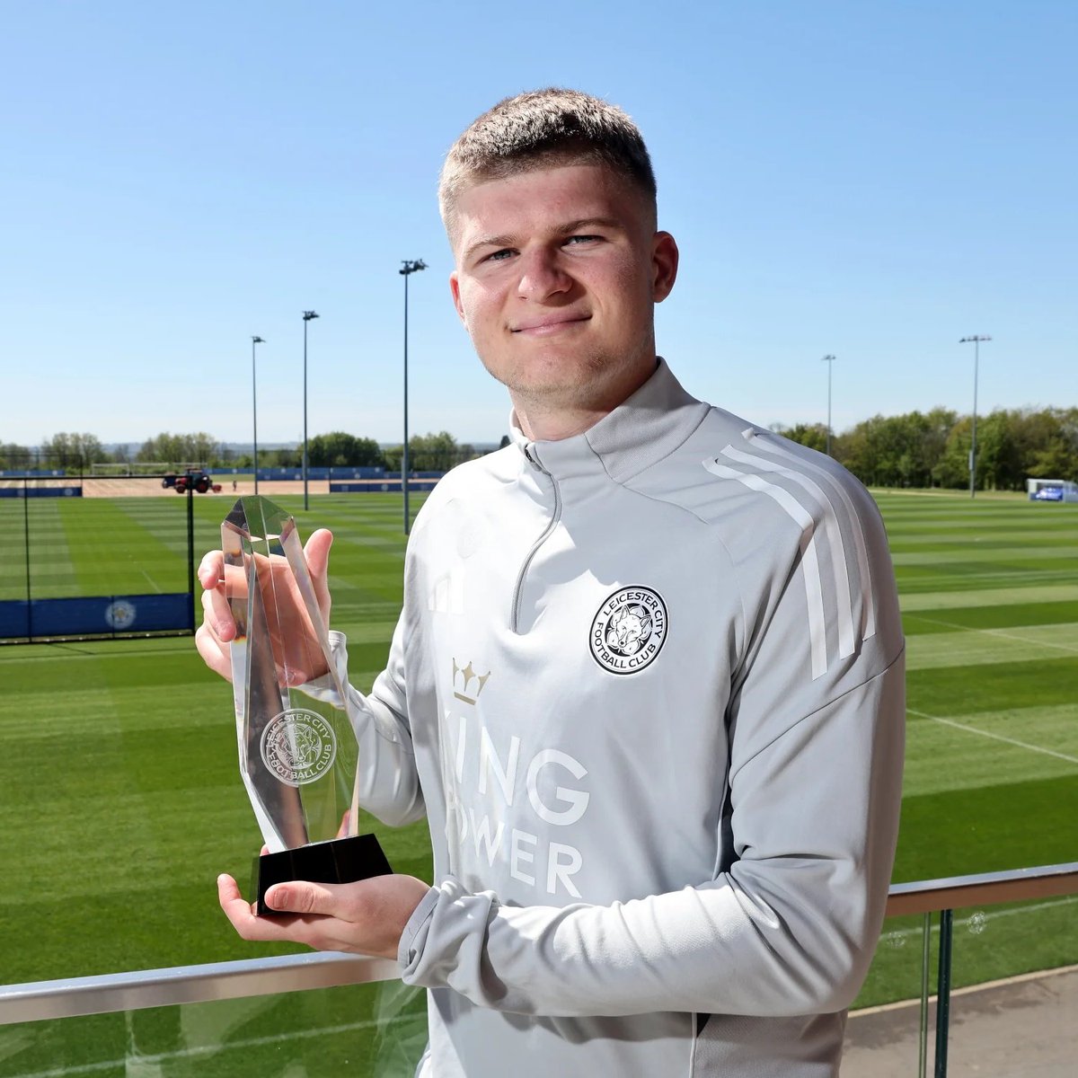 LCFCshitposting's tweet photo. No surprises Jordan James has cleaned up at the End of Season Awards 💫

🏆 Player of the Season
🏆 Players’ Player of the Season
🏆 Young Player of the Season https://t.co/9DUCiT4dE0