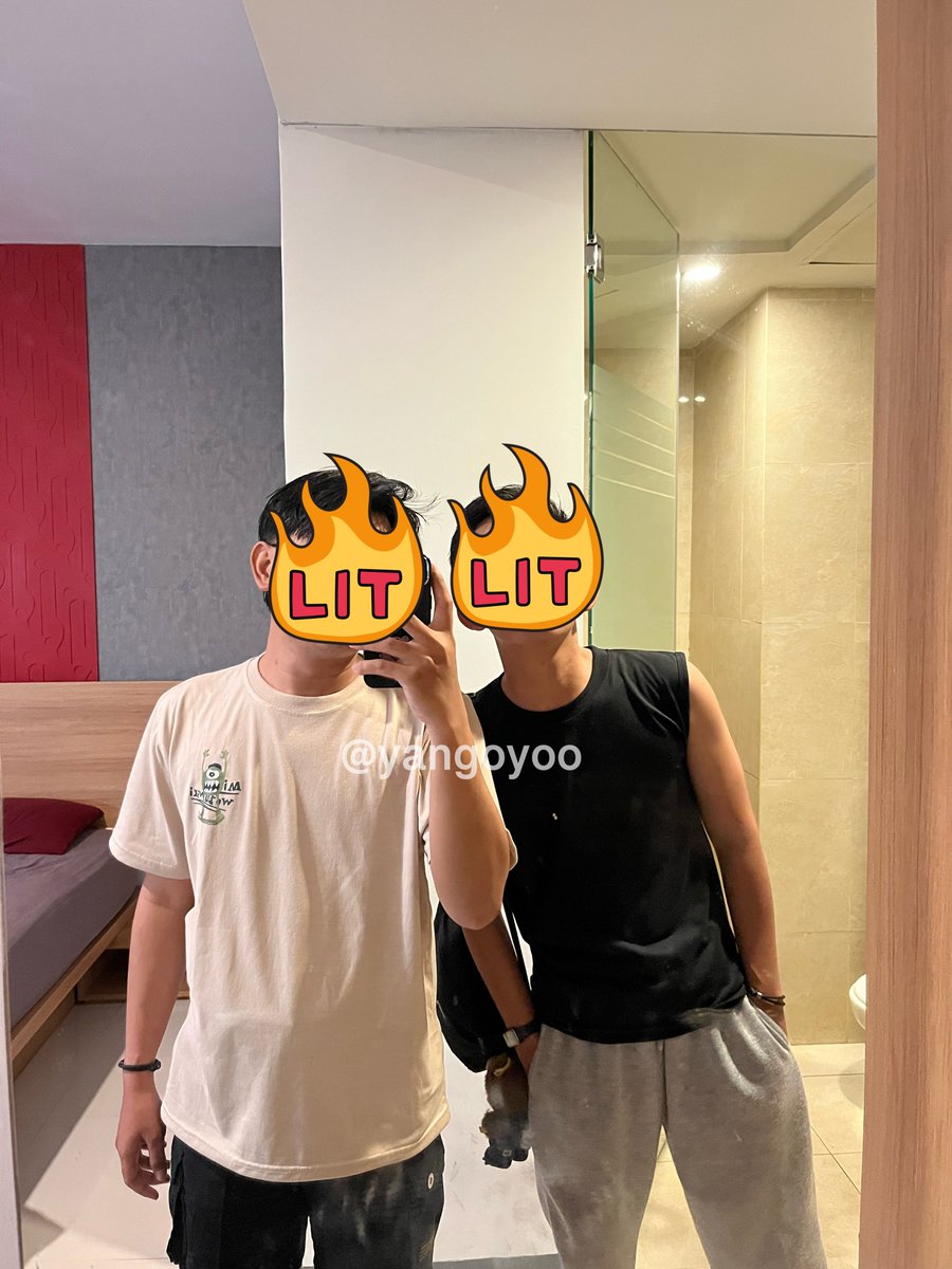 yangoyoo's tweet photo. 365 hari yg penuh cerita, diam-diam saling mengerti, saling mengusahakan dan saling memaafkan. makasih sudah menjadi orang paling dekat denganku selama satu tahun ini.
happy anniversary sayang 🤍 https://t.co/fch2h1NpGq