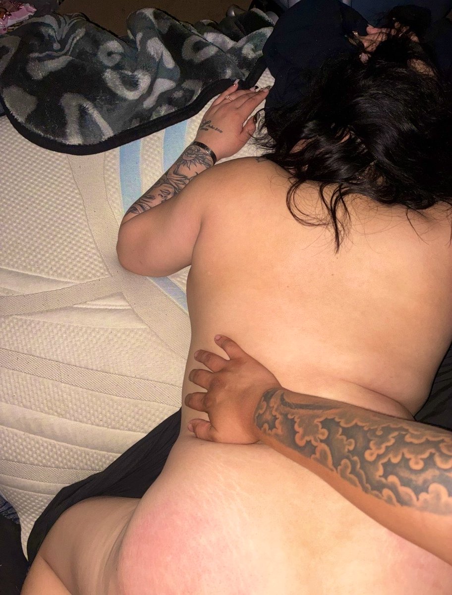 delizwrld04's tweet photo. He left my ass red bc he was smacking it 🥵#freaky #wataa #fypシ゚viral #Chudaï #makeitviral #pussy #fypppppppp https://t.co/PYJjvv3RJO