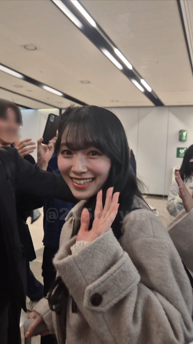 女の本音さん tweet media