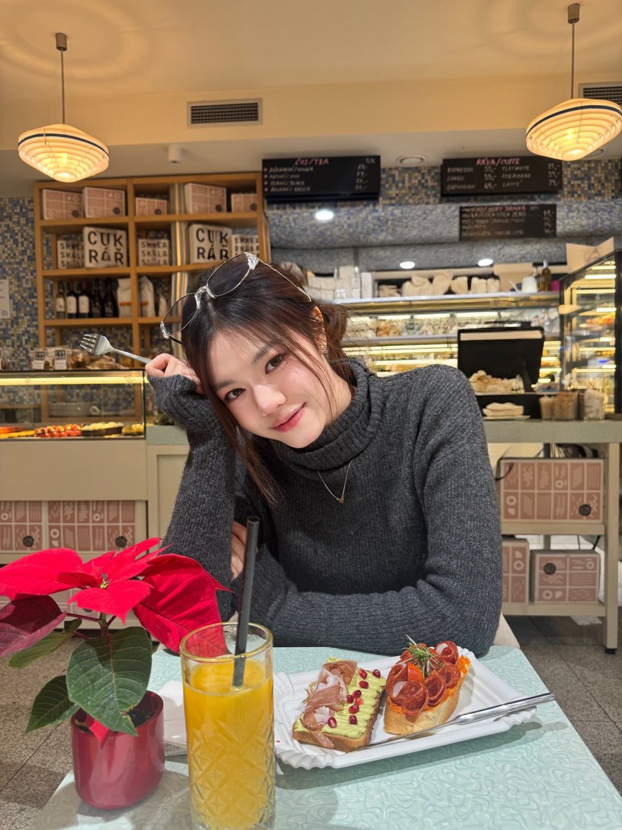 hellokitty_.kt tweet media