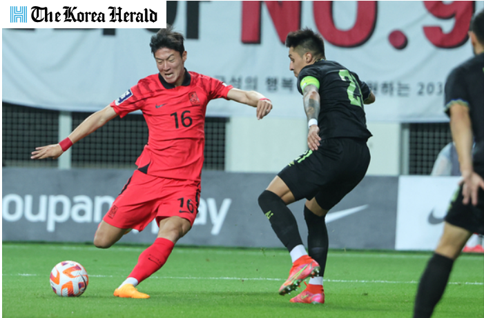 martinezchino's tweet photo. Según The Korea Herald, el amistoso de Corea del Sur contra El Salvador (Junio 3) tiene un propósito: jugar en los 1,356m de Sandy (Utah), similar a los 1,571m de Guadalajara, donde disputará dos partidos del Mundial. Los coreanos estarán adaptándose en Utah desde el 18 de mayo. https://t.co/yzhImhiWyf